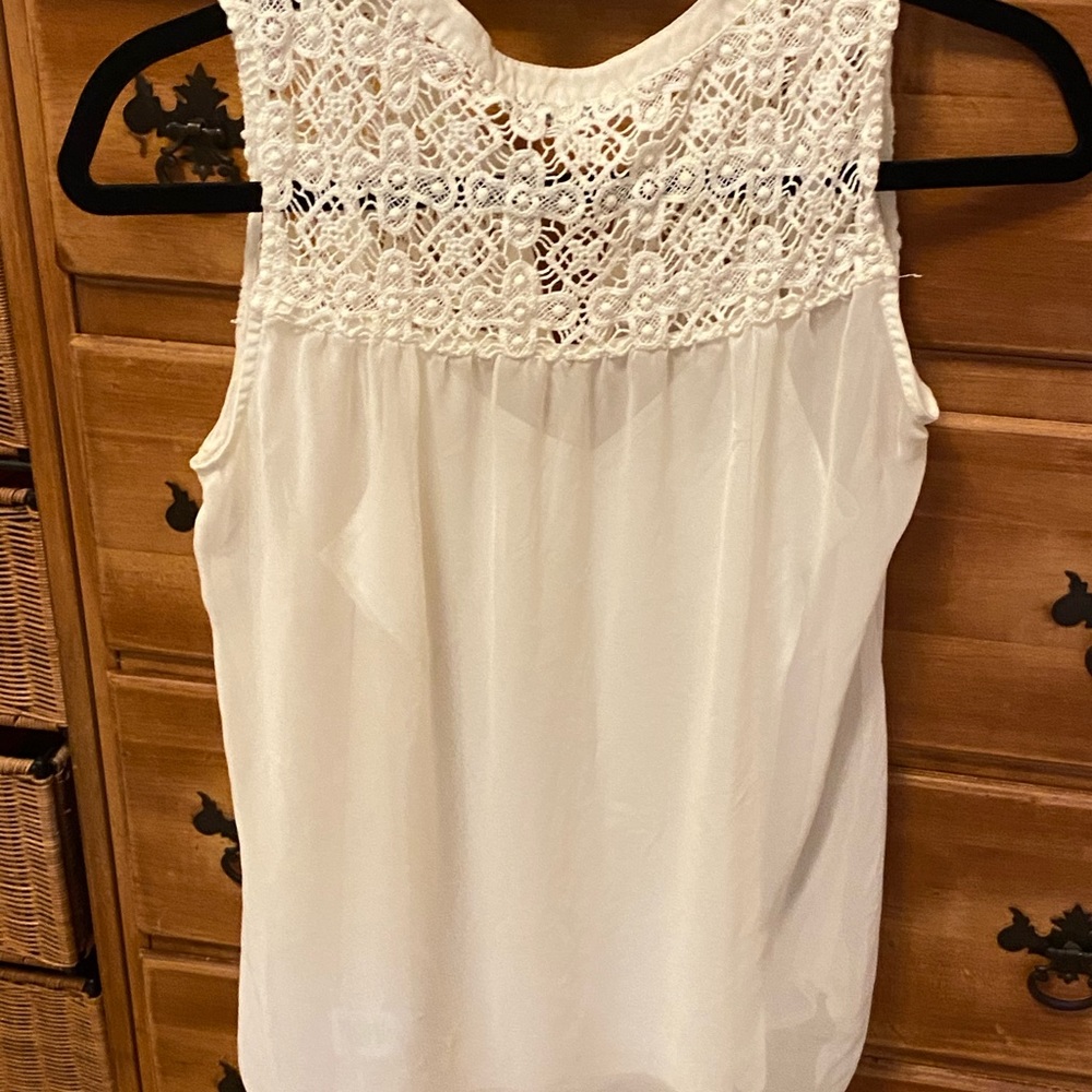 Top - Picture 2 of 2